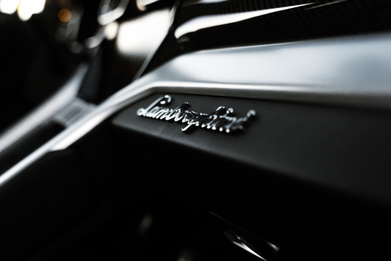  Ponuka vozidiel / Lamborghini Urus 4.0 V8 Mansory 700koní - video