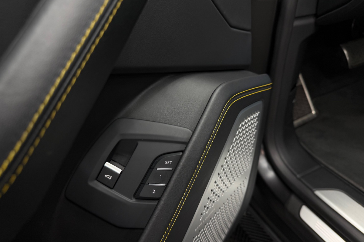 Ponuka vozidiel / Lamborghini Urus 4.0 V8 Mansory 700koní - video Ponuka vozidiel / Lamborghini Urus 4.0 V8 Mansory 700koní - video