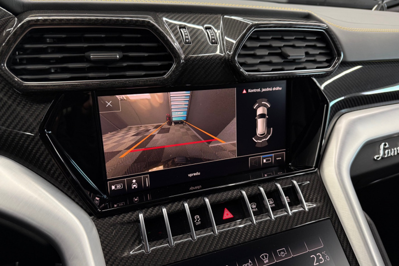 Ponuka vozidiel / Lamborghini Urus 4.0 V8 Mansory 700koní - video Ponuka vozidiel / Lamborghini Urus 4.0 V8 Mansory 700koní - video