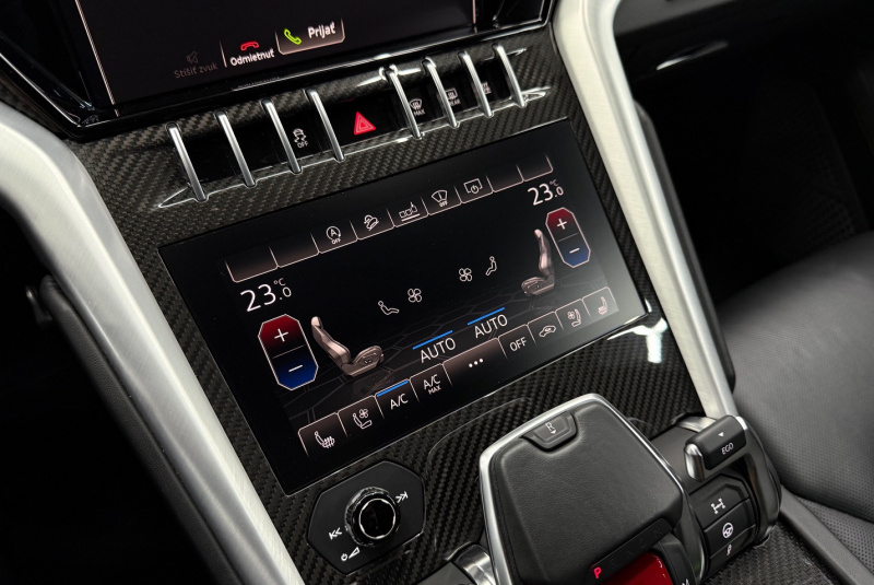  Ponuka vozidiel / Lamborghini Urus 4.0 V8 Mansory 700koní - video