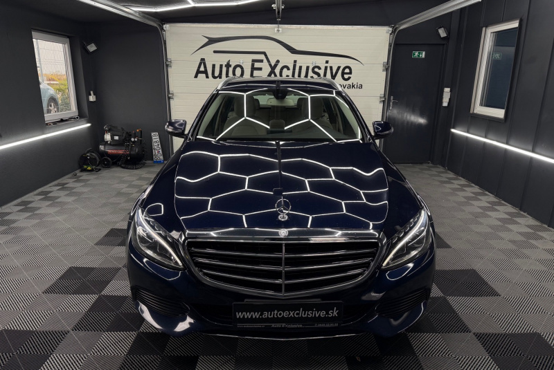  Ponuka vozidiel / Mercedes-Benz C trieda Kombi 200 d A/T - video