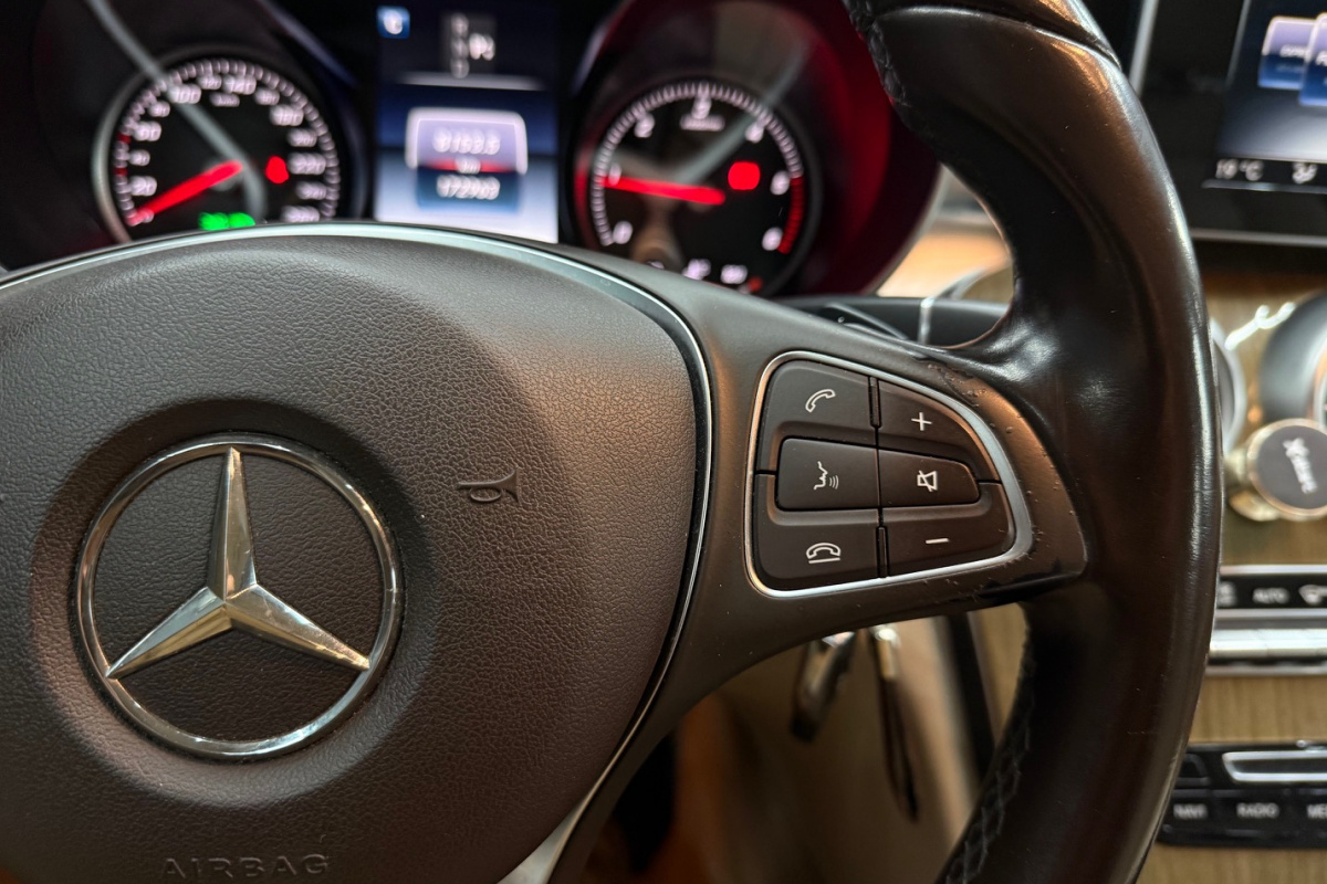 Ponuka vozidiel / Mercedes-Benz C trieda Kombi 200 d A/T - video