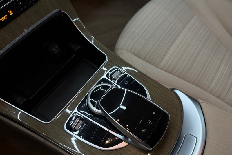  Ponuka vozidiel / Mercedes-Benz C trieda Kombi 200 d A/T - video