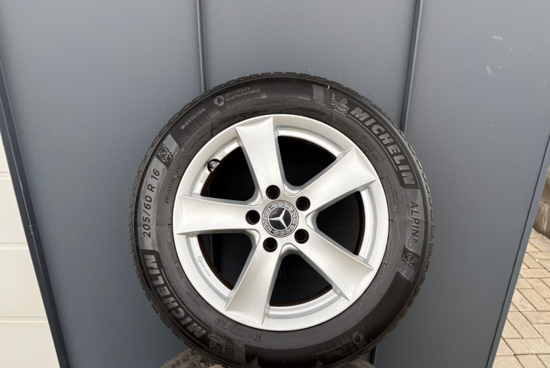  Ponuka vozidiel / Mercedes-Benz C trieda Kombi 200 d A/T - video