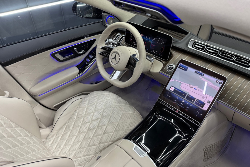 Ponuka vozidiel / Mercedes-Benz S trieda Sedan 400 d L 4MATIC A/T - video Ponuka vozidiel / Mercedes-Benz S trieda Sedan 400 d L 4MATIC A/T - video