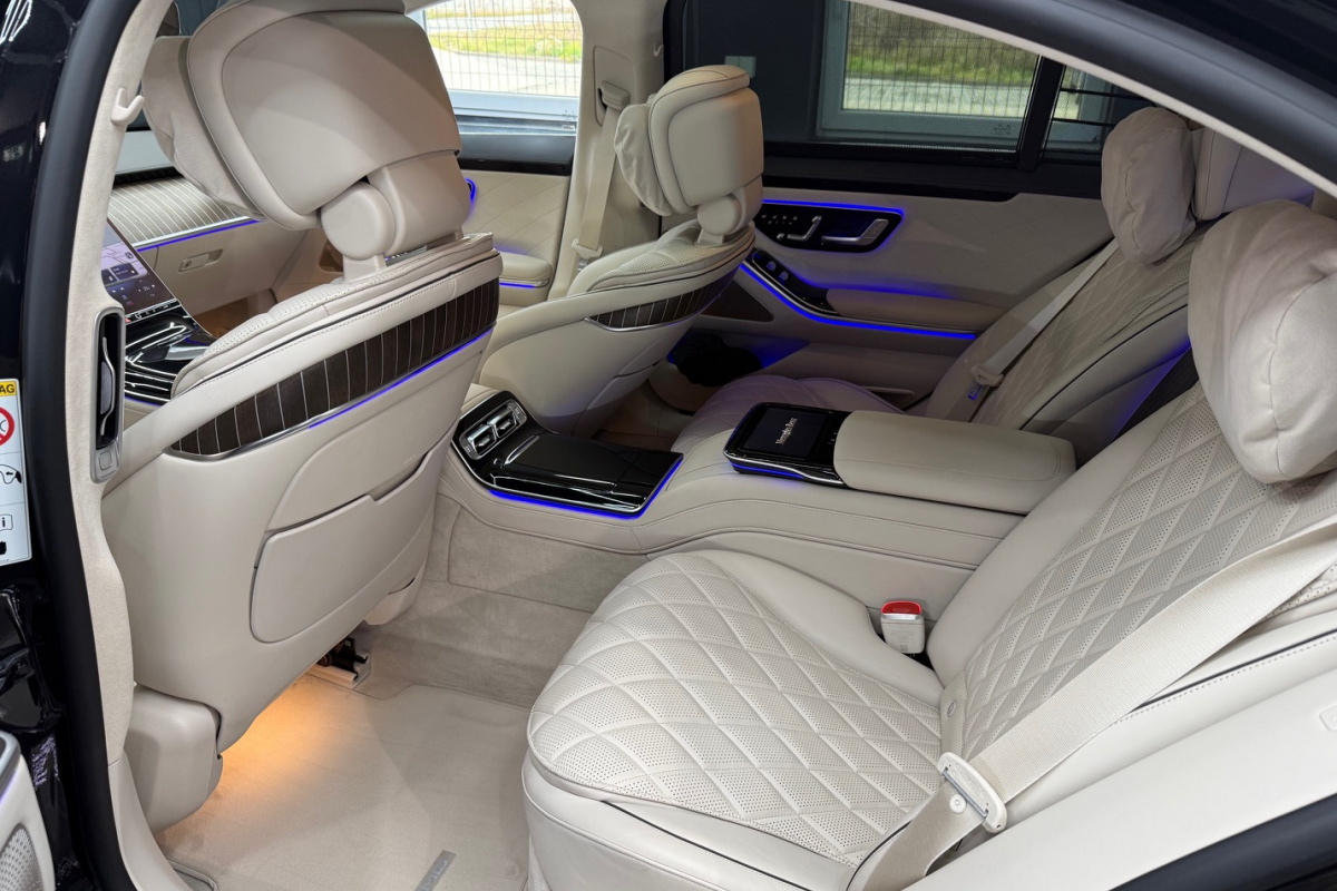 Ponuka vozidiel / Mercedes-Benz S trieda Sedan 400 d L 4MATIC A/T - video