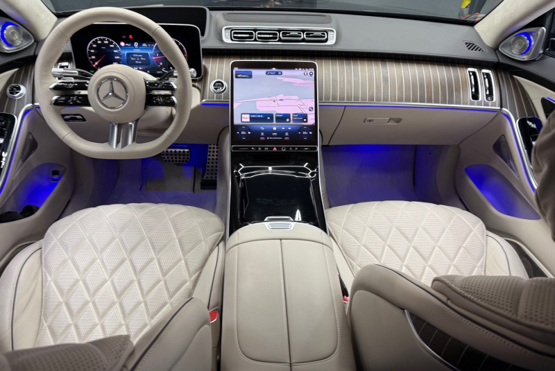  Ponuka vozidiel / Mercedes-Benz S trieda Sedan 400 d L 4MATIC A/T - video