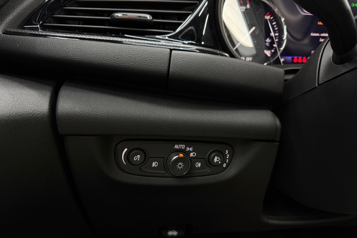 Ponuka vozidiel / Opel Insignia ST 1.5 CDTi S S Elegance A/T - video