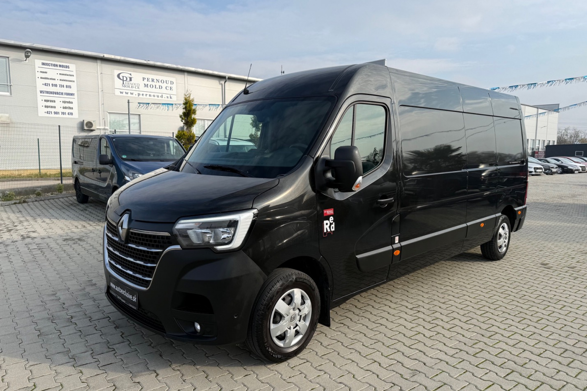 Ponuka vozidiel / Renault Master 2.3 L4H3 - video