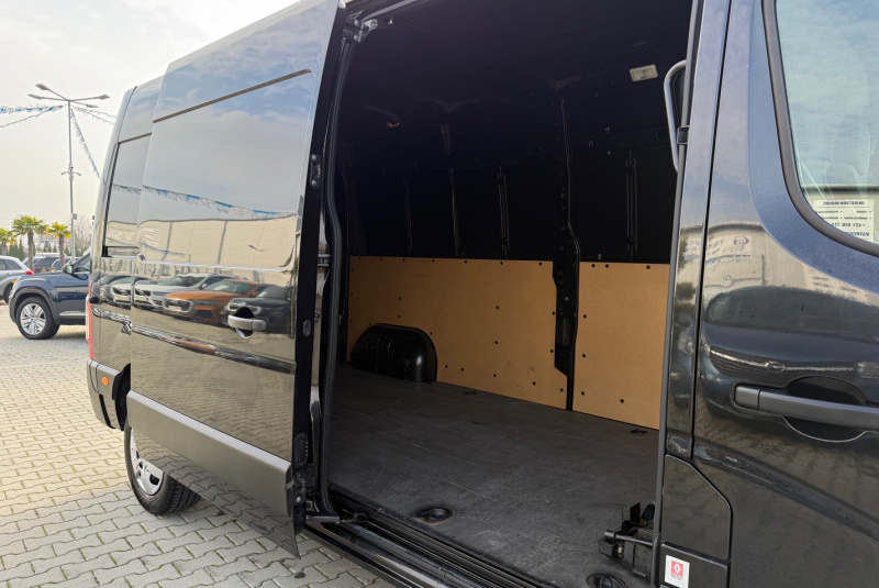  Ponuka vozidiel / Renault Master 2.3 L4H3 - video