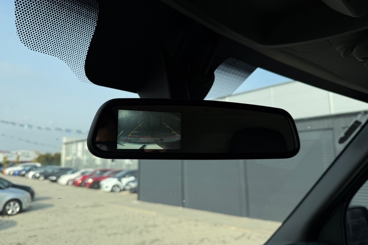 Ponuka vozidiel / Renault Master 2.3 L4H3 - video