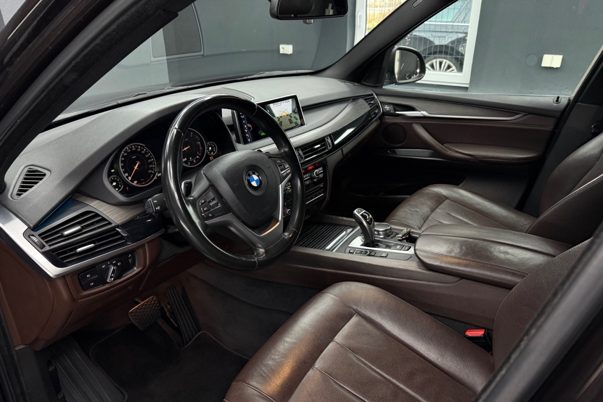 Ponuka vozidiel / BMW X5 xDrive30d A/T - video Ponuka vozidiel / BMW X5 xDrive30d A/T - video