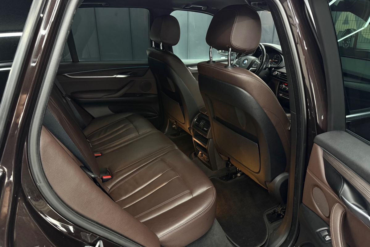 Ponuka vozidiel / BMW X5 xDrive30d A/T - video Ponuka vozidiel / BMW X5 xDrive30d A/T - video