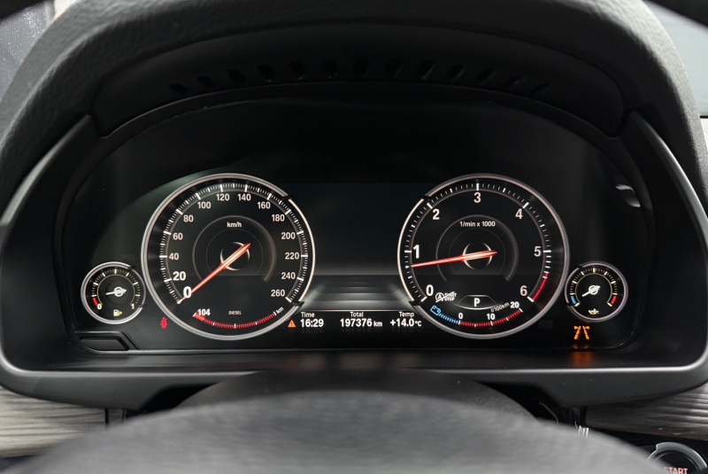  Ponuka vozidiel / BMW X5 xDrive30d A/T - video