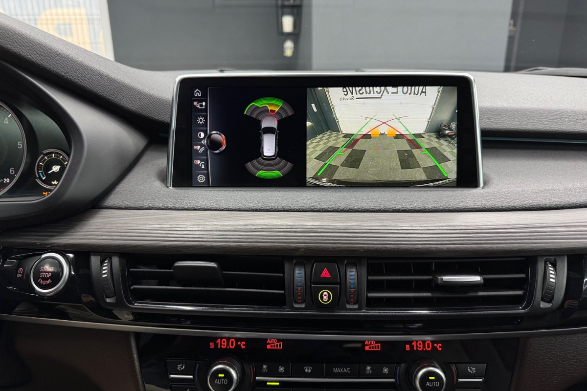 Ponuka vozidiel / BMW X5 xDrive30d A/T - video