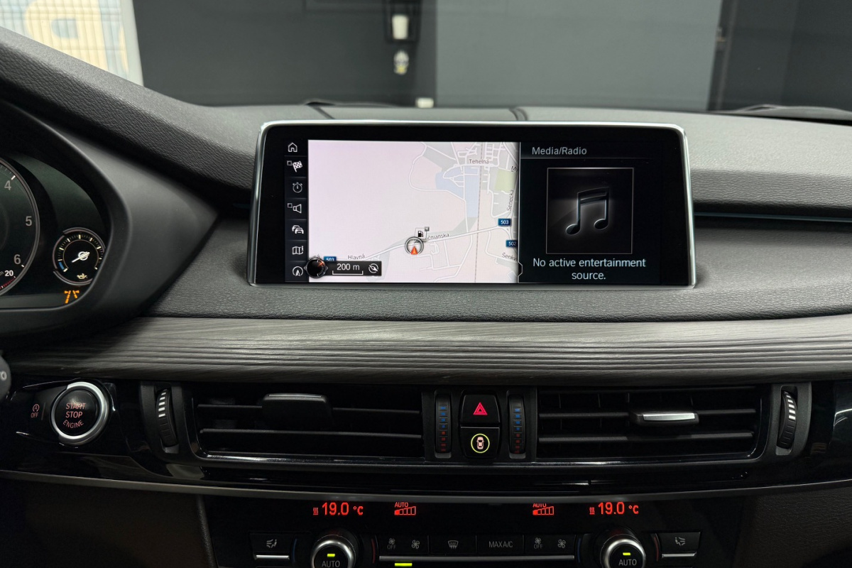 Ponuka vozidiel / BMW X5 xDrive30d A/T - video Ponuka vozidiel / BMW X5 xDrive30d A/T - video