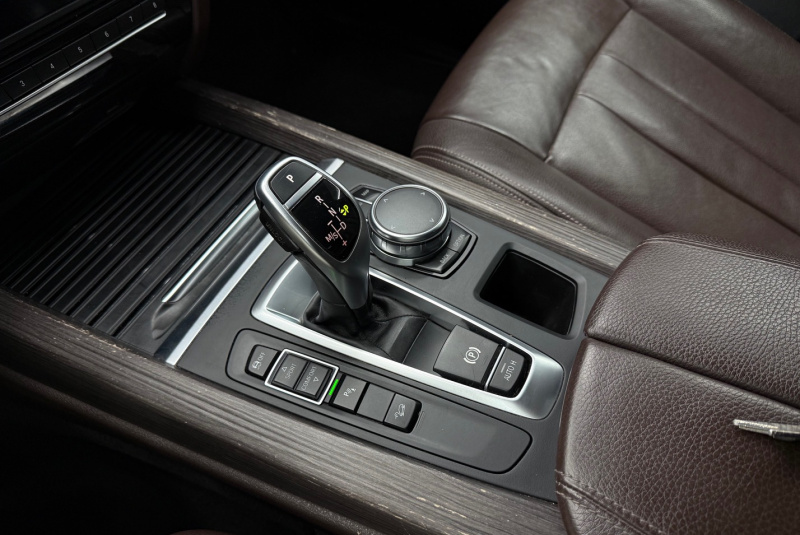  Ponuka vozidiel / BMW X5 xDrive30d A/T - video