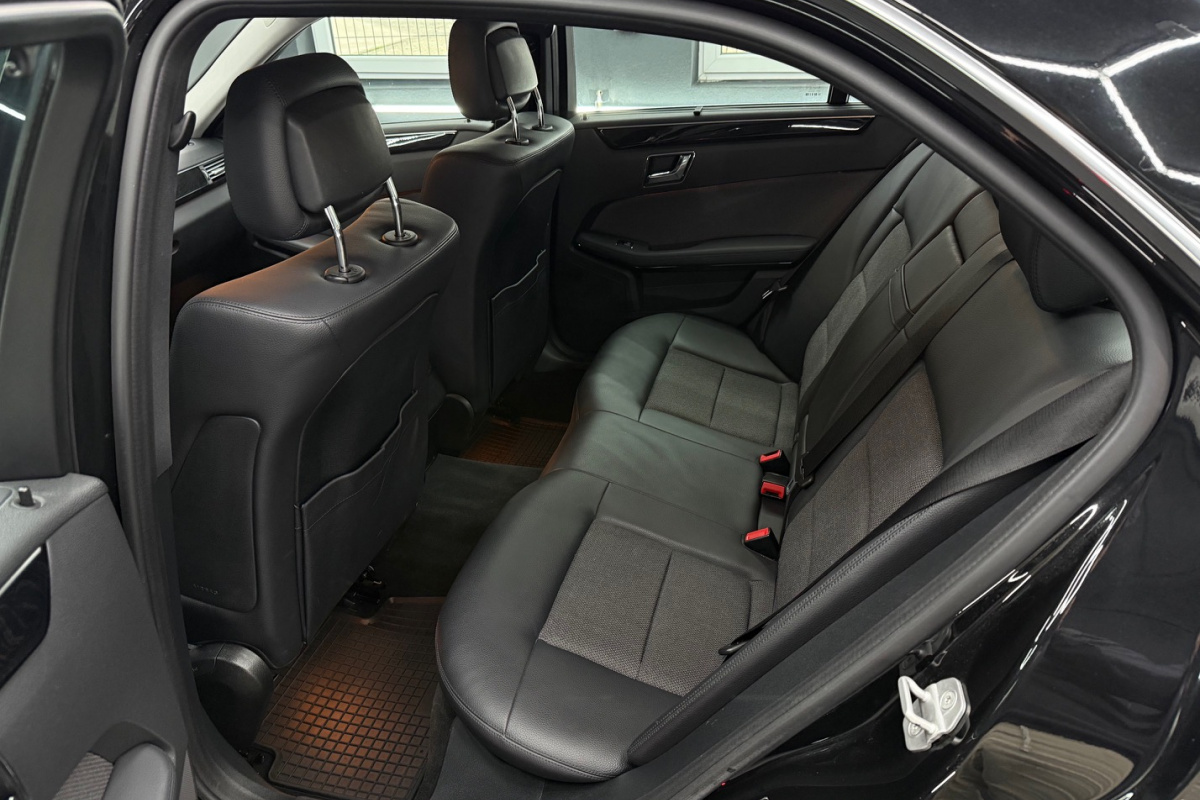 Ponuka vozidiel / Mercedes-Benz E trieda Sedan 220 CDI Blue Avantgarde 7G - video Ponuka vozidiel / Mercedes-Benz E trieda Sedan 220 CDI Blue Avantgarde 7G - video