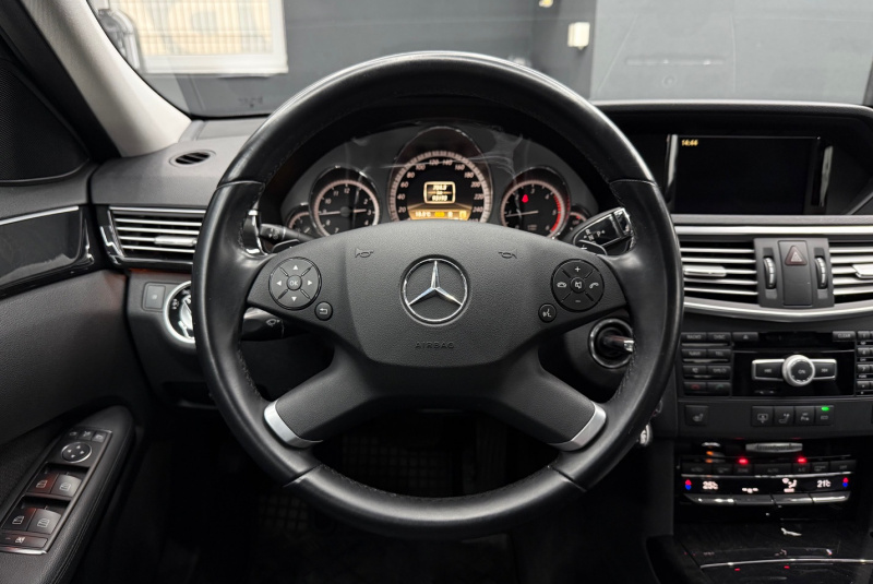  Ponuka vozidiel / Mercedes-Benz E trieda Sedan 220 CDI Blue Avantgarde 7G - video