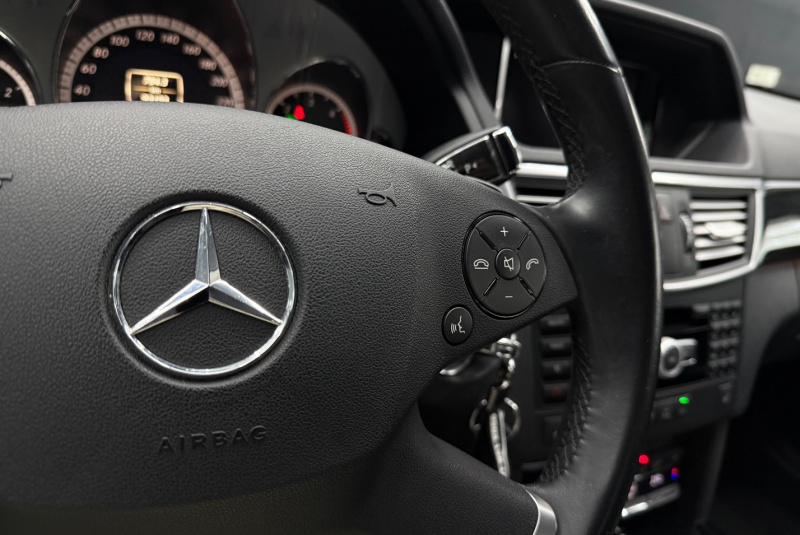 Ponuka vozidiel / Mercedes-Benz E trieda Sedan 220 CDI Blue Avantgarde 7G - video Ponuka vozidiel / Mercedes-Benz E trieda Sedan 220 CDI Blue Avantgarde 7G - video