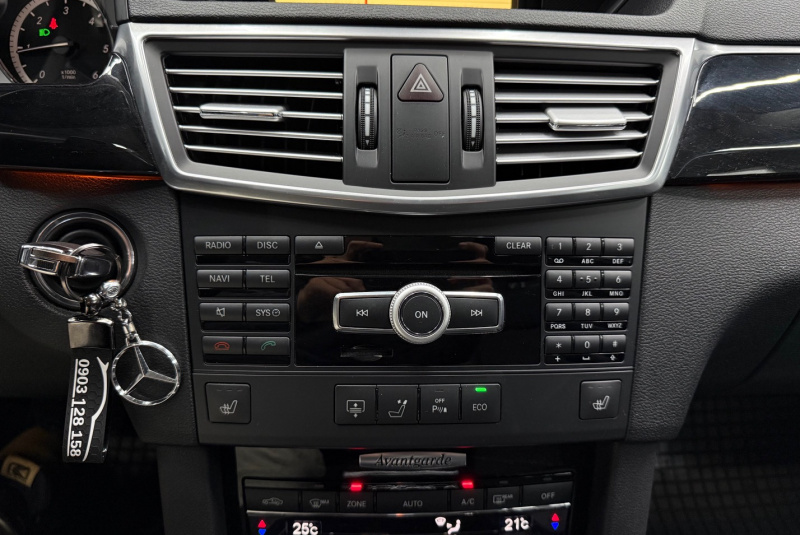  Ponuka vozidiel / Mercedes-Benz E trieda Sedan 220 CDI Blue Avantgarde 7G - video