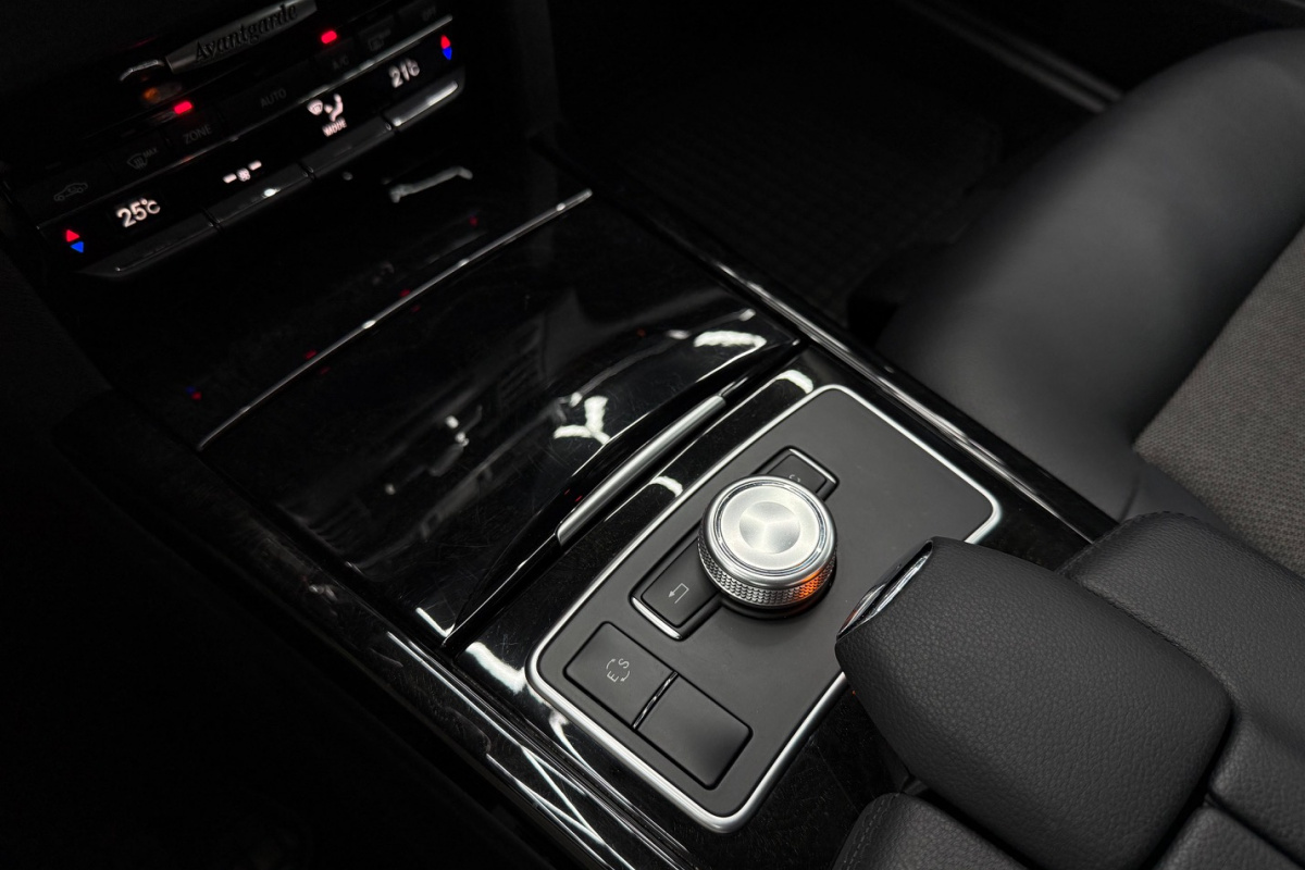 Ponuka vozidiel / Mercedes-Benz E trieda Sedan 220 CDI Blue Avantgarde 7G - video Ponuka vozidiel / Mercedes-Benz E trieda Sedan 220 CDI Blue Avantgarde 7G - video