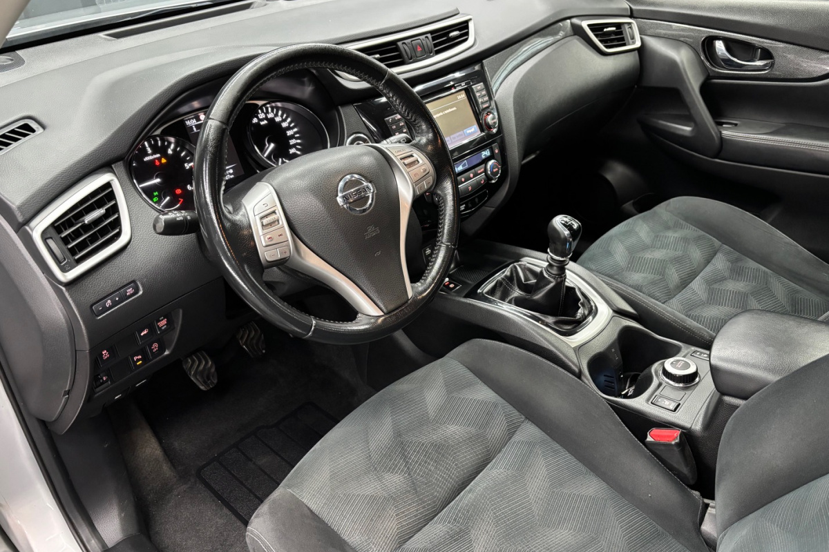 Ponuka vozidiel / Nissan X-Trail 1.6 dCi Acenta 4x4 - video Ponuka vozidiel / Nissan X-Trail 1.6 dCi Acenta 4x4 - video