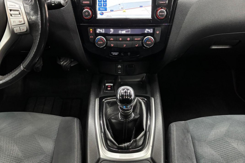  Ponuka vozidiel / Nissan X-Trail 1.6 dCi Acenta 4x4 - video