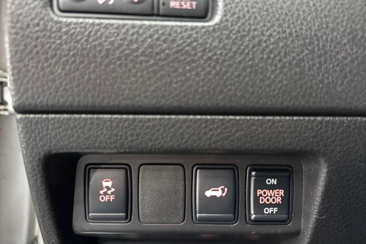 Ponuka vozidiel / Nissan X-Trail 1.6 dCi Acenta 4x4 - video