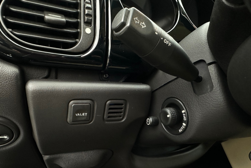 Ponuka vozidiel / Jaguar XK XK8 4.0 Coupé - video Ponuka vozidiel / Jaguar XK XK8 4.0 Coupé - video