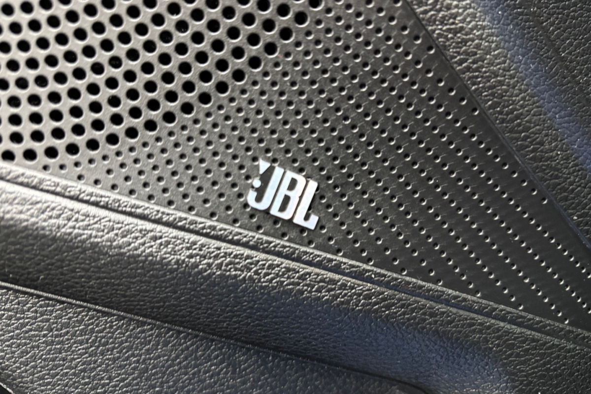 Ponuka vozidiel / Kia Ceed SW 1.6 CRDi MHEV Platinum A/T - video Ponuka vozidiel / Kia Ceed SW 1.6 CRDi MHEV Platinum A/T - video