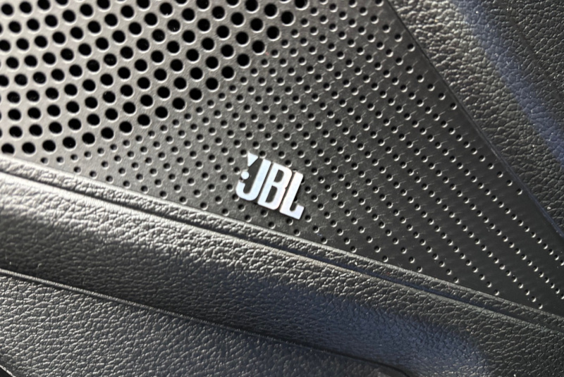  Ponuka vozidiel / Kia Ceed SW 1.6 CRDi MHEV Platinum A/T - video