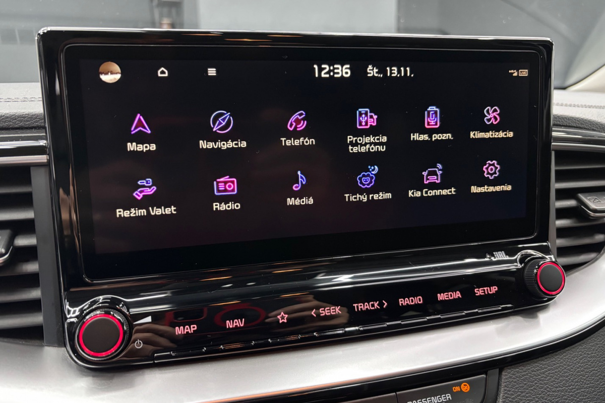 Ponuka vozidiel / Kia Ceed SW 1.6 CRDi MHEV Platinum A/T - video Ponuka vozidiel / Kia Ceed SW 1.6 CRDi MHEV Platinum A/T - video