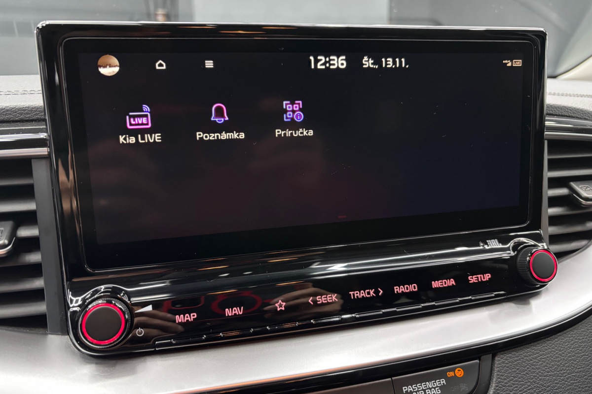 Ponuka vozidiel / Kia Ceed SW 1.6 CRDi MHEV Platinum A/T - video