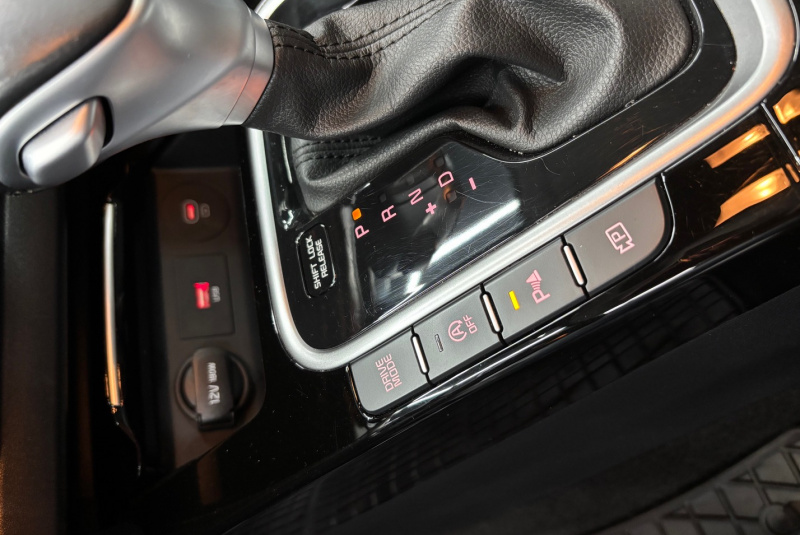 Ponuka vozidiel / Kia Ceed SW 1.6 CRDi MHEV Platinum A/T - video Ponuka vozidiel / Kia Ceed SW 1.6 CRDi MHEV Platinum A/T - video