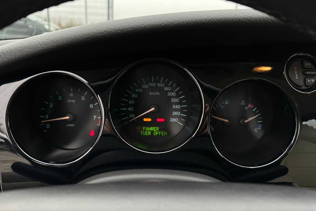 Ponuka vozidiel / Jaguar XK XK8 4.0 Coupé - video Ponuka vozidiel / Jaguar XK XK8 4.0 Coupé - video