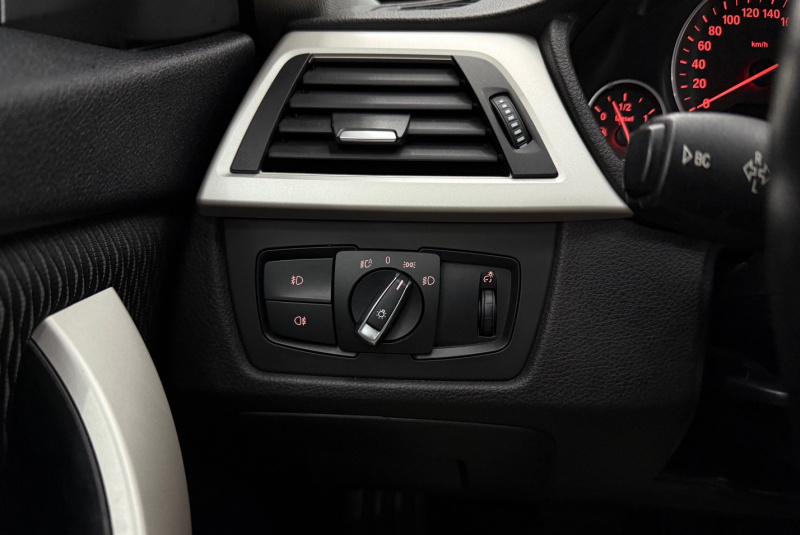  Ponuka vozidiel / BMW Rad 4 Gran Coupé 418d A/T - video