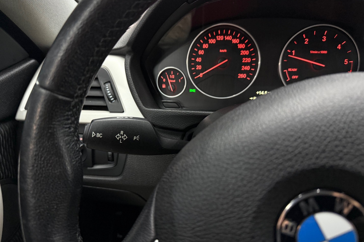 Ponuka vozidiel / BMW Rad 4 Gran Coupé 418d A/T - video