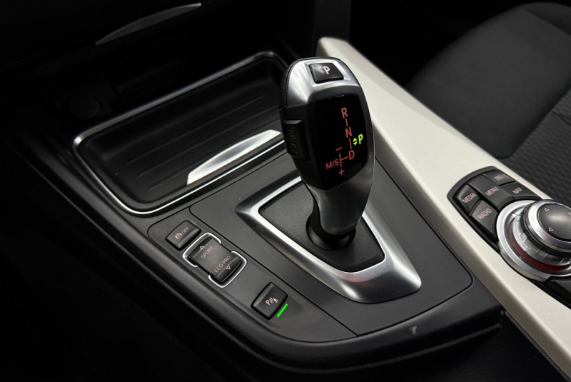  Ponuka vozidiel / BMW Rad 4 Gran Coupé 418d A/T - video