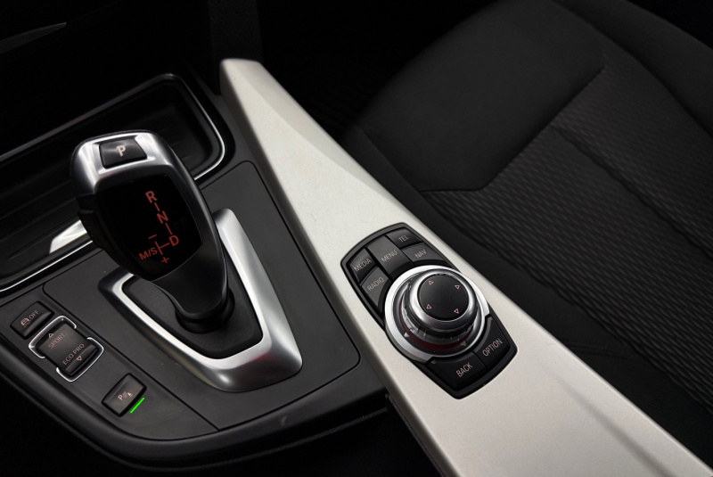  Ponuka vozidiel / BMW Rad 4 Gran Coupé 418d A/T - video