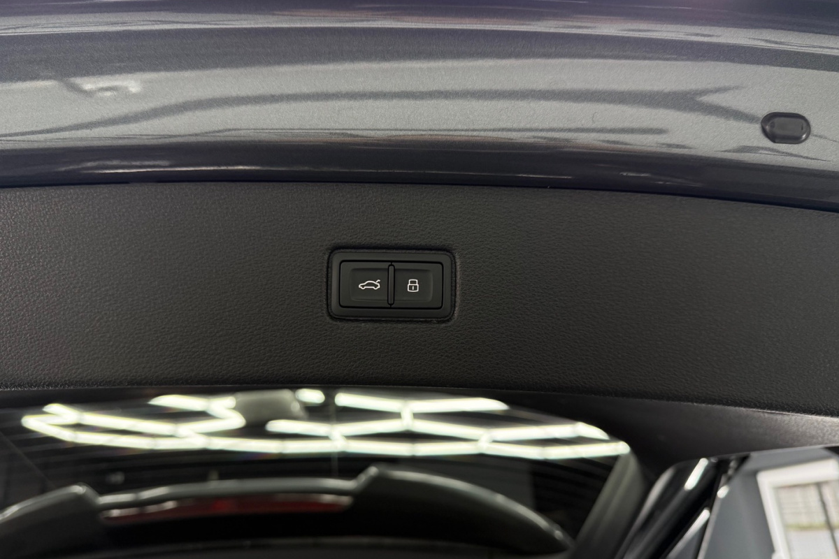 Ponuka vozidiel / Audi Q7 50 3.0 TDI mHEV S line quattro tiptronic - video Ponuka vozidiel / Audi Q7 50 3.0 TDI mHEV S line quattro tiptronic - video