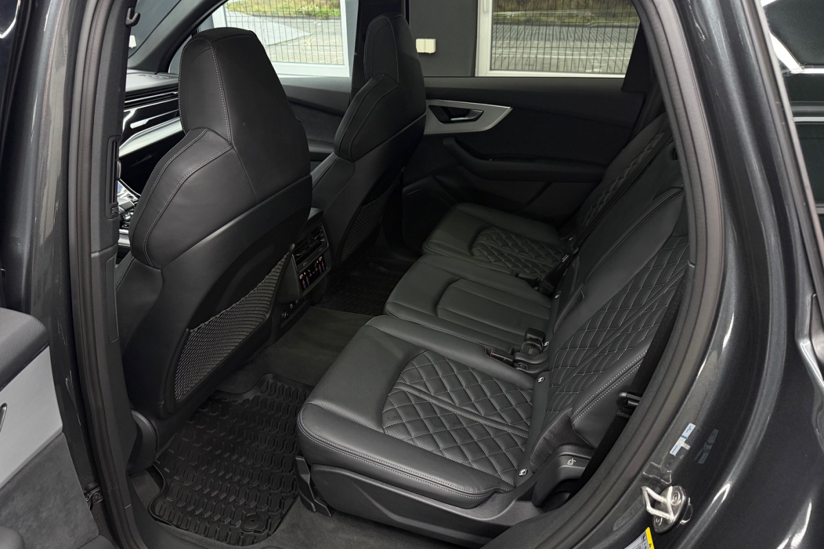 Ponuka vozidiel / Audi Q7 50 3.0 TDI mHEV S line quattro tiptronic - video Ponuka vozidiel / Audi Q7 50 3.0 TDI mHEV S line quattro tiptronic - video