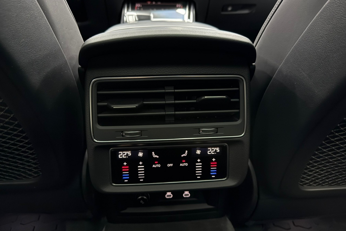 Ponuka vozidiel / Audi Q7 50 3.0 TDI mHEV S line quattro tiptronic - video Ponuka vozidiel / Audi Q7 50 3.0 TDI mHEV S line quattro tiptronic - video