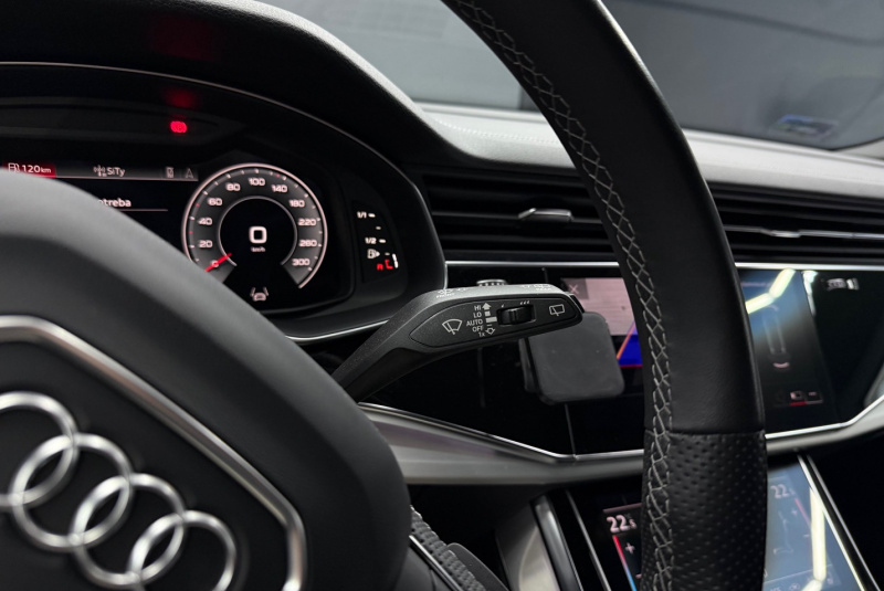  Ponuka vozidiel / Audi Q7 50 3.0 TDI mHEV S line quattro tiptronic - video