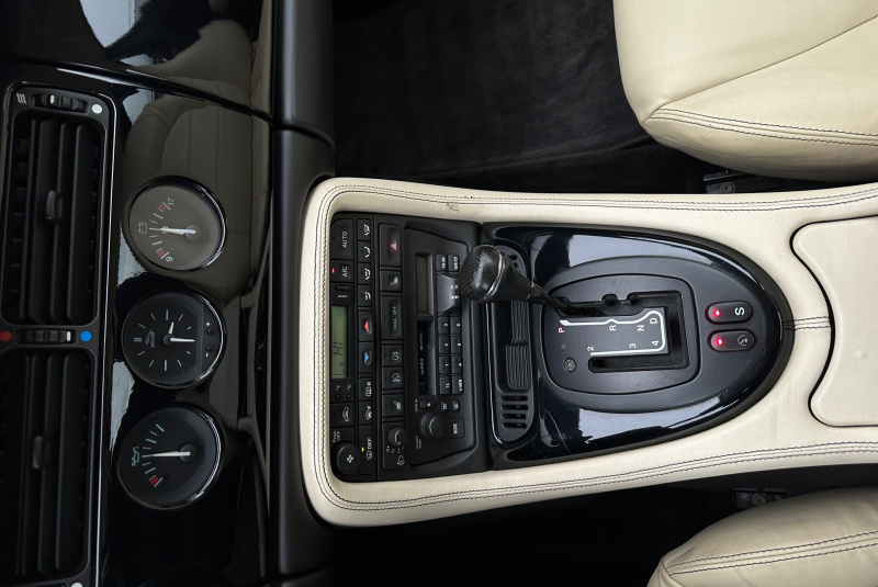  Ponuka vozidiel / Jaguar XK XK8 4.0 Coupé - video