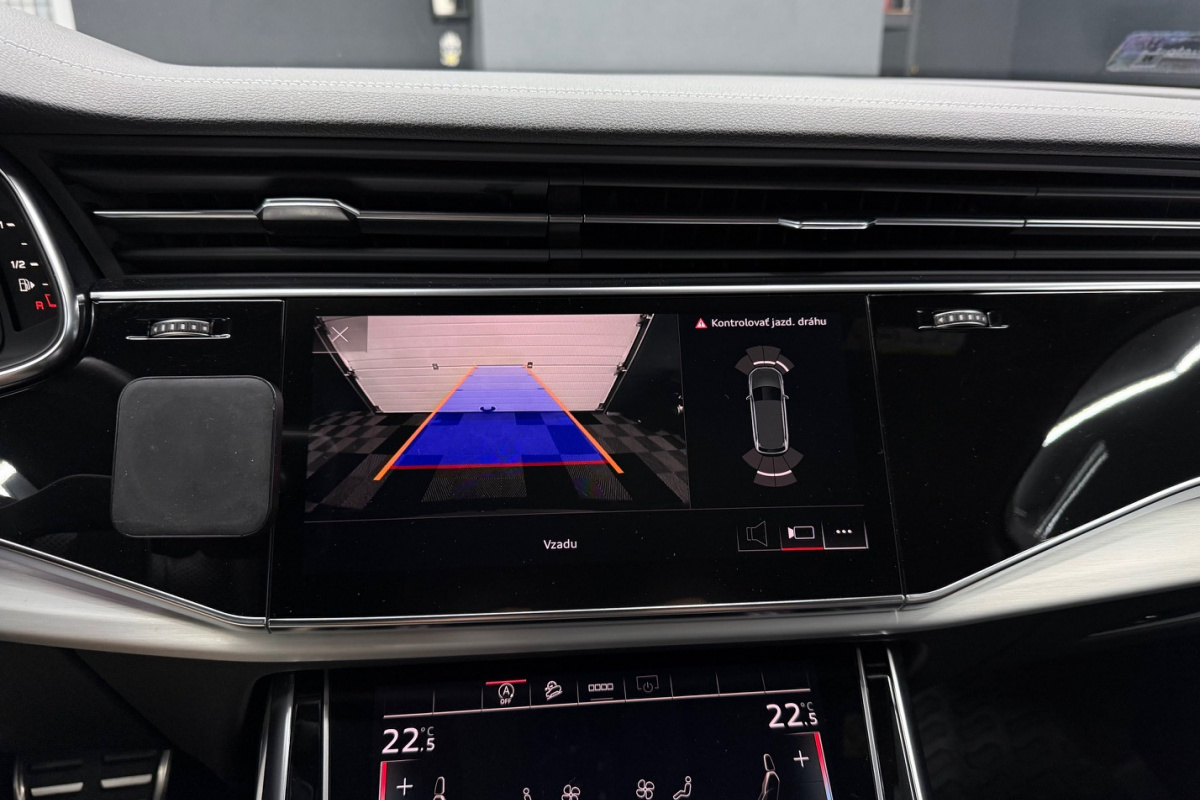 Ponuka vozidiel / Audi Q7 50 3.0 TDI mHEV S line quattro tiptronic - video Ponuka vozidiel / Audi Q7 50 3.0 TDI mHEV S line quattro tiptronic - video