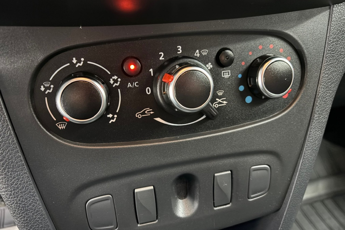 Ponuka vozidiel / Dacia Logan MCV 1.0 SCe Access - video Ponuka vozidiel / Dacia Logan MCV 1.0 SCe Access - video