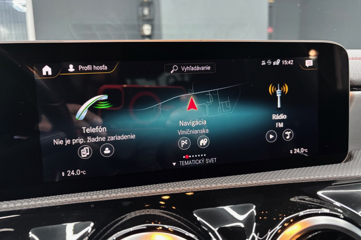 Ponuka vozidiel / Mercedes-Benz CLA Kupé 180 d A/T - video Ponuka vozidiel / Mercedes-Benz CLA Kupé 180 d A/T - video