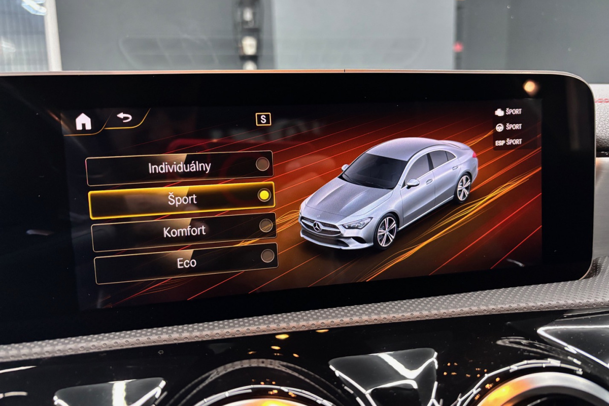 Ponuka vozidiel / Mercedes-Benz CLA Kupé 180 d A/T - video Ponuka vozidiel / Mercedes-Benz CLA Kupé 180 d A/T - video