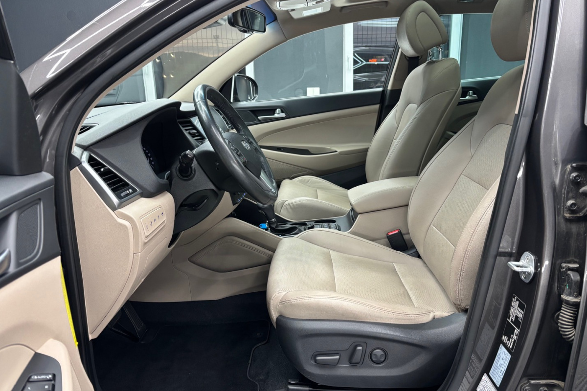 Ponuka vozidiel / Hyundai Tucson 1.6 T-GDi Premium 4x4 DTC - video